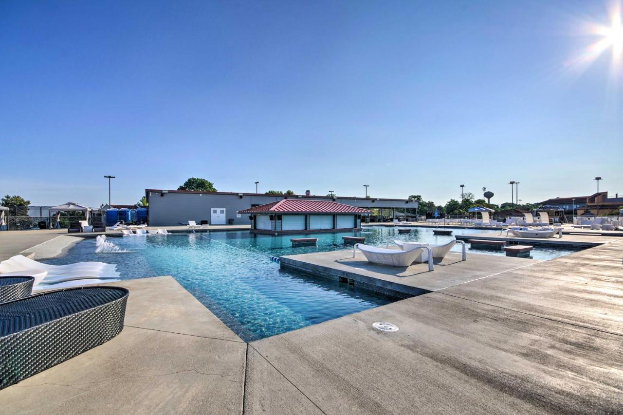 Ozarks Vacation Rental Condo With Lake View! Esterno foto